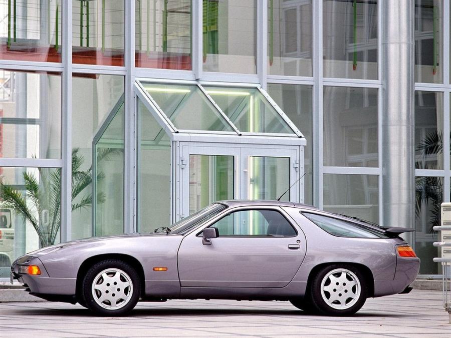  Porsche 928 S4 1986 года  (фото 11 из 11)